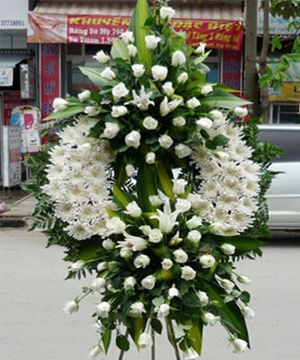 vòng hoa tang lễ quận 9